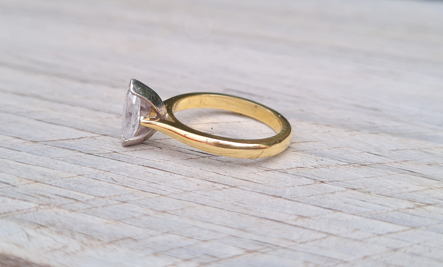 Valuation $10,990 - 1.02ct Marquise Diamond Ring, 18ct Gold - Size M 1/2