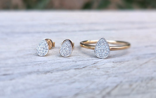 9ct Gold Diamond Ring & Earrings Gift Set, Teardrop Shape - Size N 1/2