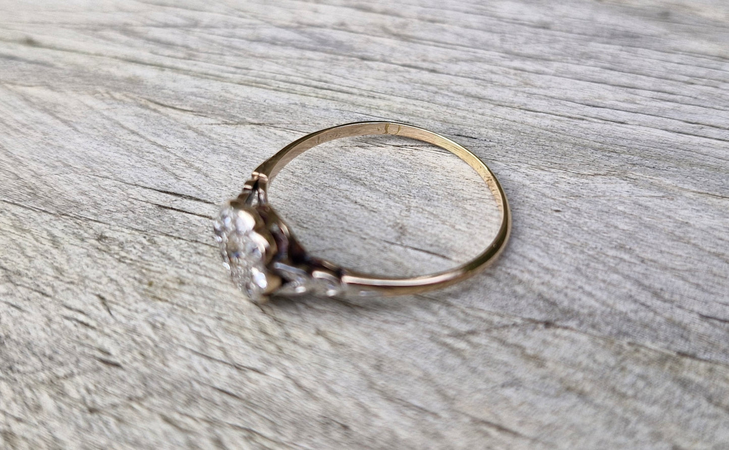 Edwardian 18ct Gold Daisy Diamond Ring - Size Q 1/2