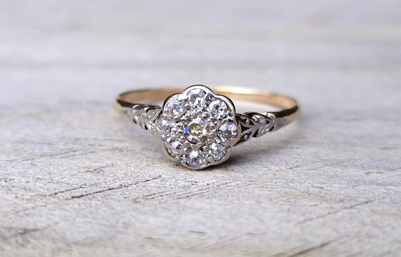 Edwardian 18ct Gold Daisy Diamond Ring - Size Q 1/2