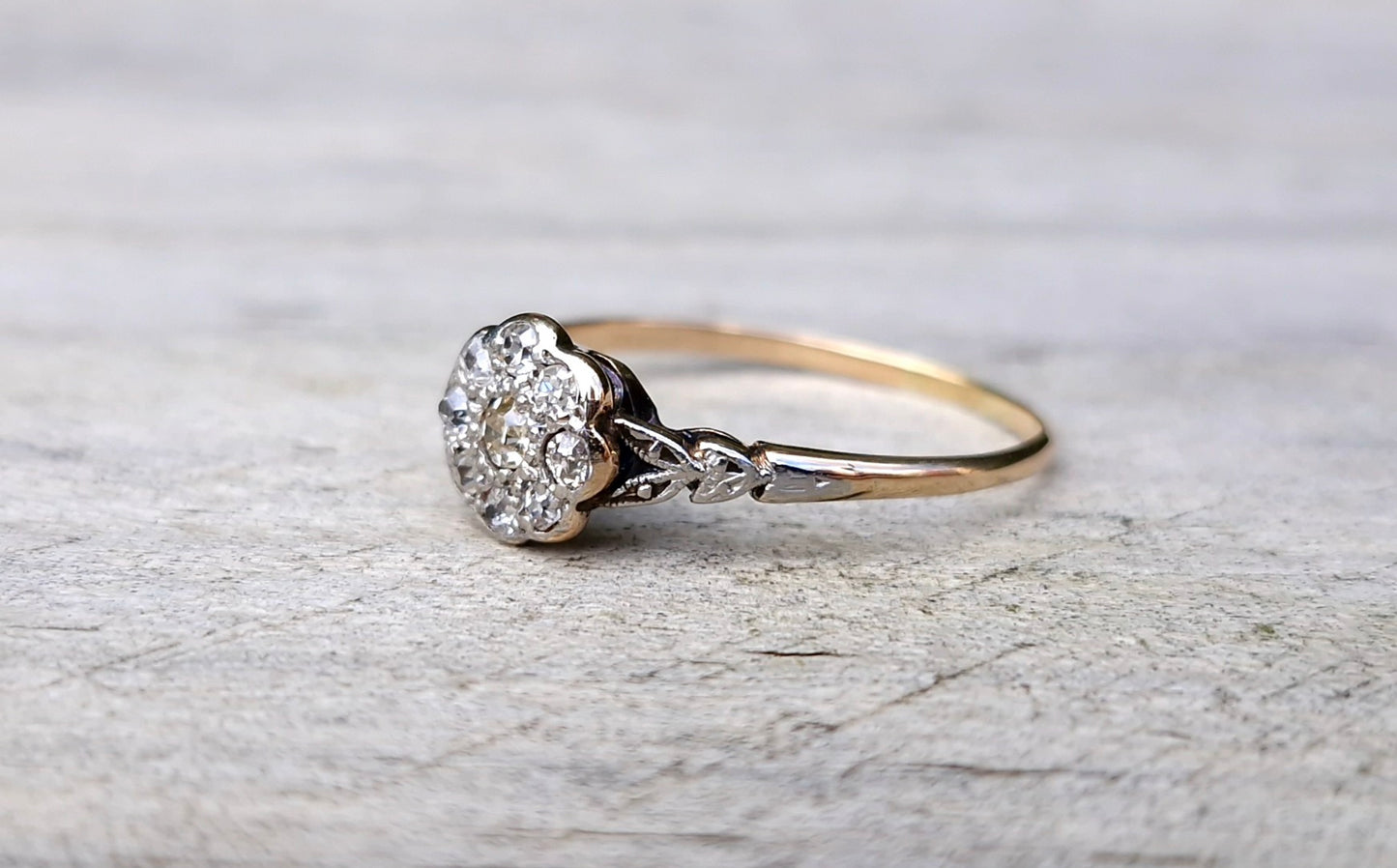 Edwardian 18ct Gold Daisy Diamond Ring - Size Q 1/2