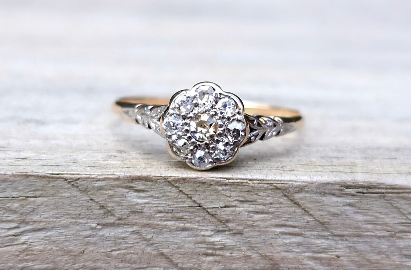 Edwardian 18ct Gold Daisy Diamond Ring - Size Q 1/2