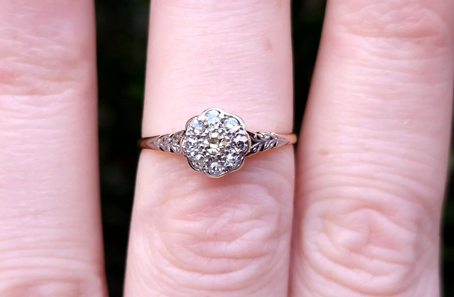 Edwardian 18ct Gold Daisy Diamond Ring - Size Q 1/2