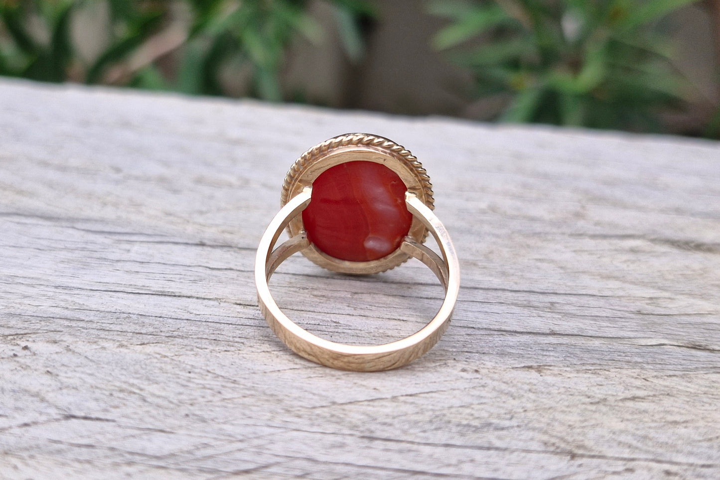 Vintage 9ct Gold Red Agate Ring - Size Q 1/2