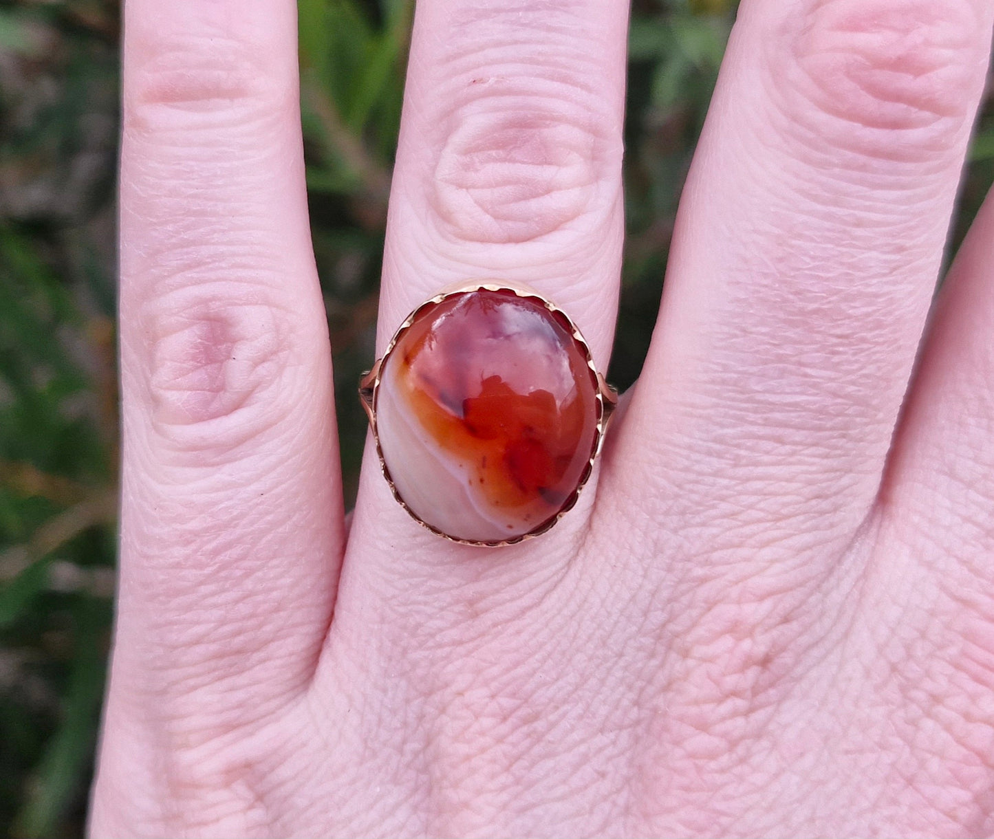 Vintage Red Banded Agate Ring, 9ct Yellow Gold - Size R
