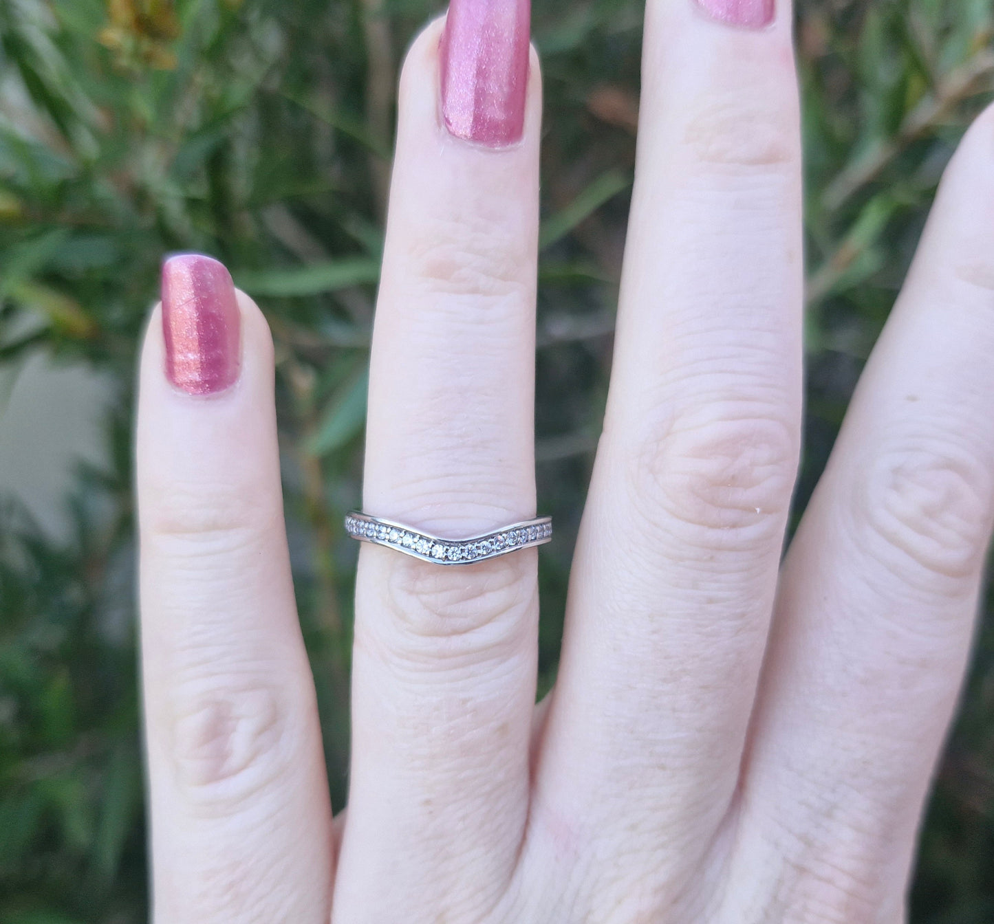 14ct White Gold Diamond Band, Slightly Curved V Shape - Size N *Scrap Price*