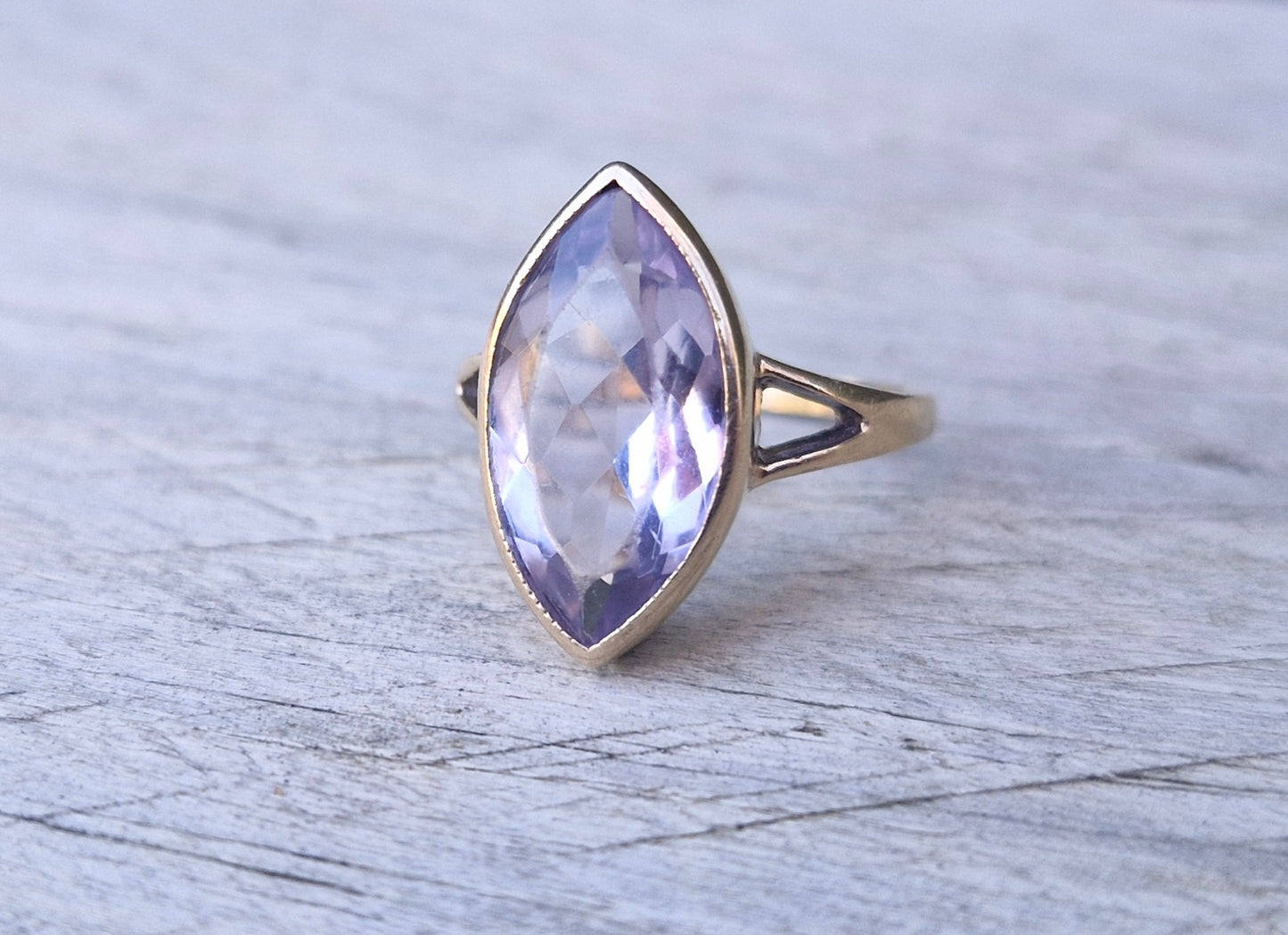 Vintage 9ct Rose Gold, Navette Lilac Stone Ring - Size M 1/2