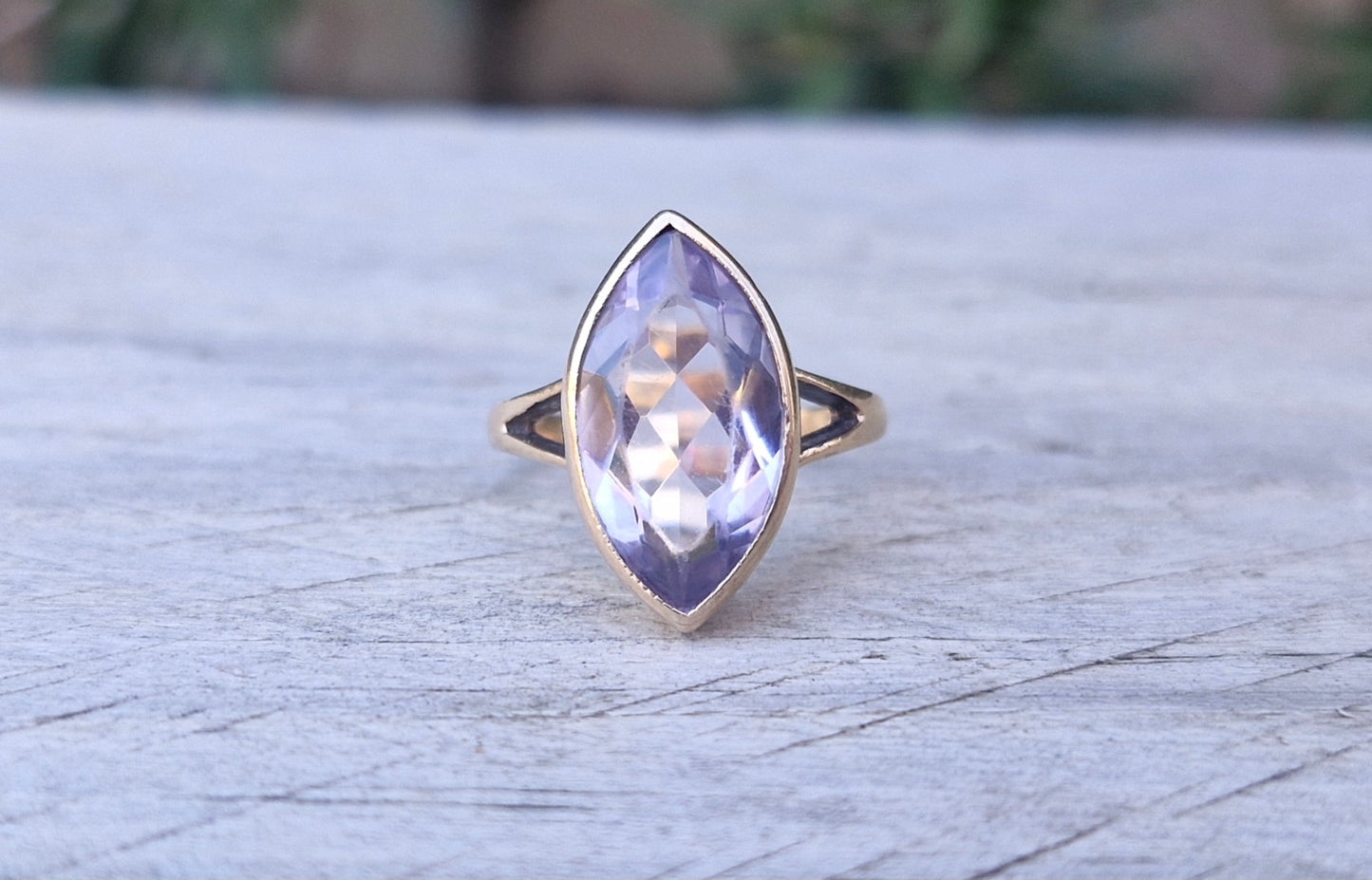 Vintage 9ct Rose Gold, Navette Lilac Stone Ring - Size M 1/2