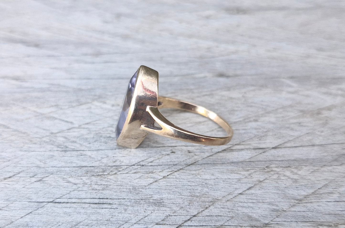 Vintage 9ct Rose Gold, Navette Lilac Stone Ring - Size M 1/2