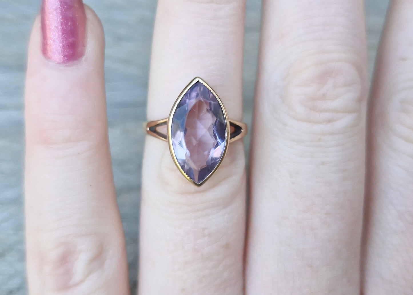 Vintage 9ct Rose Gold, Navette Lilac Stone Ring - Size M 1/2