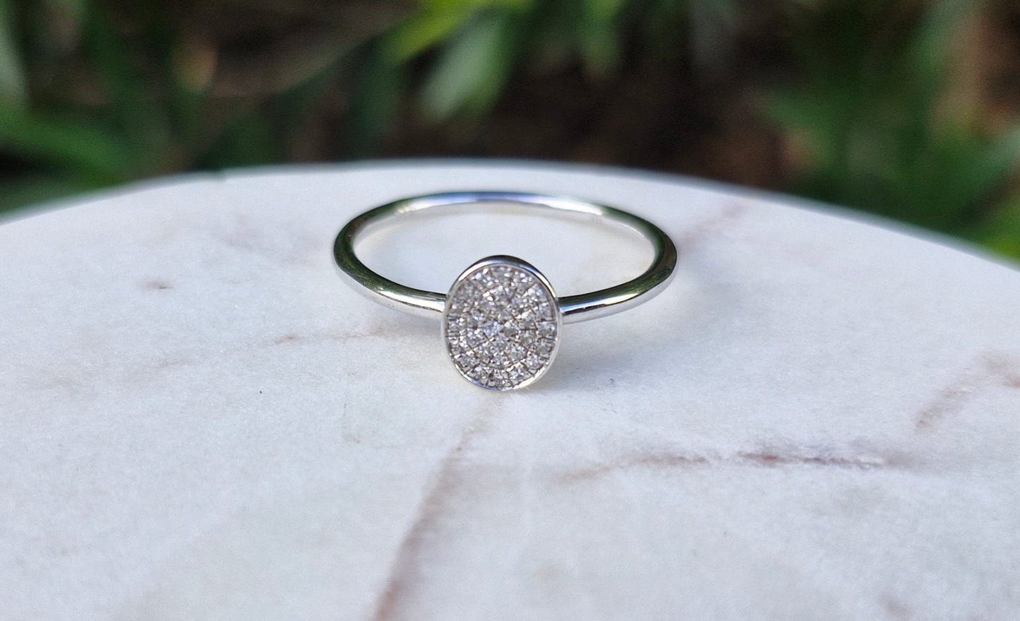 9ct White Gold Diamond Ring - Oval - Size N 1/2