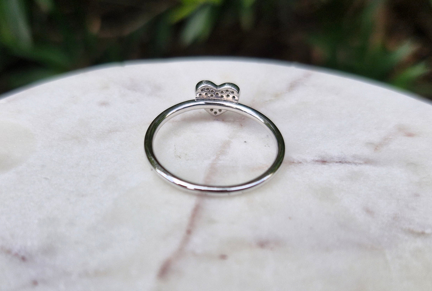 9ct White Gold Diamond Heart Ring - Size N 1/2