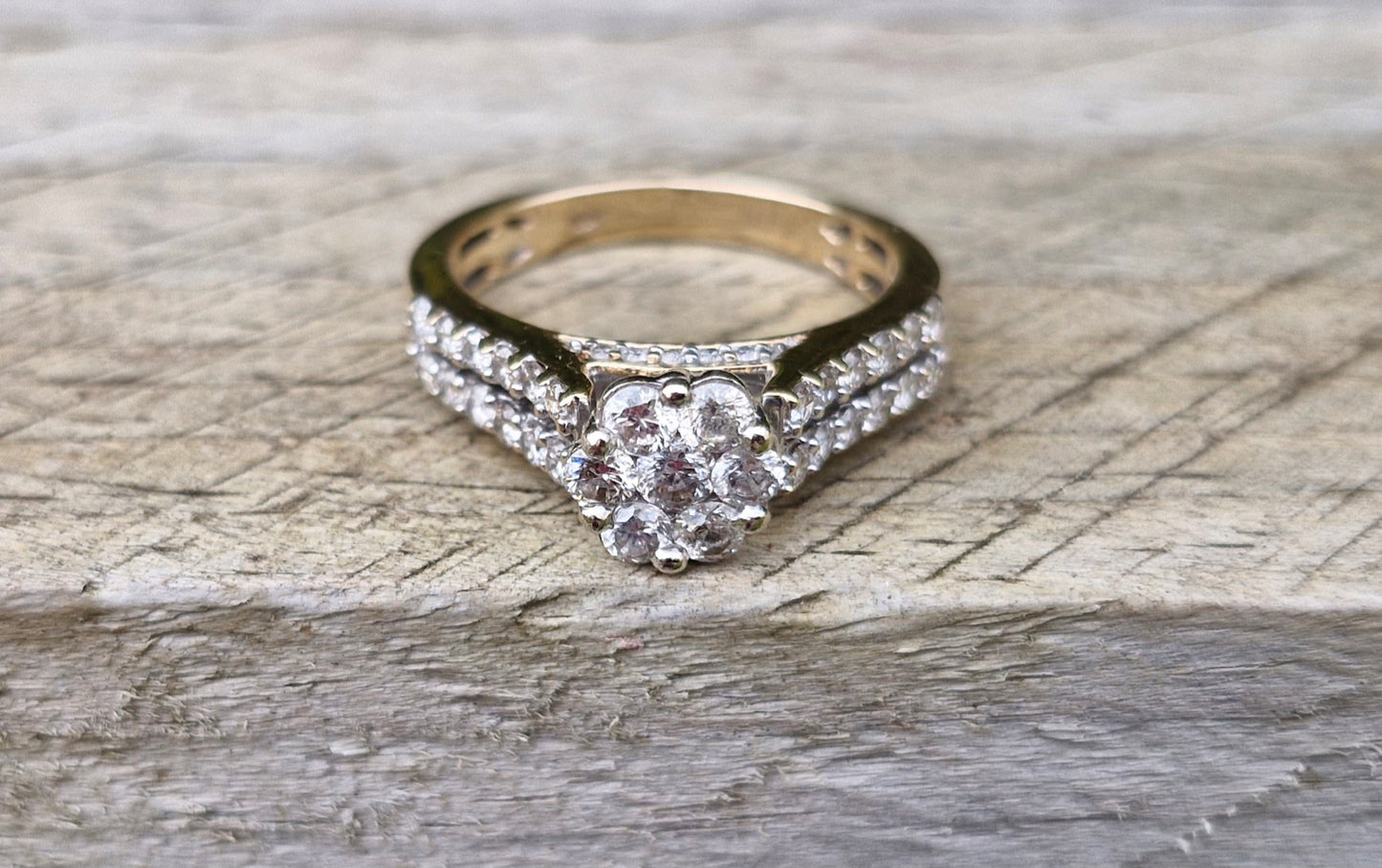 10ct Gold Diamond Ring - Size M