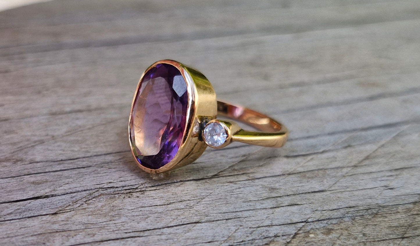 Fabulous 14ct Gold, Natural Amethyst and Diamond Ring - Size L 1/2