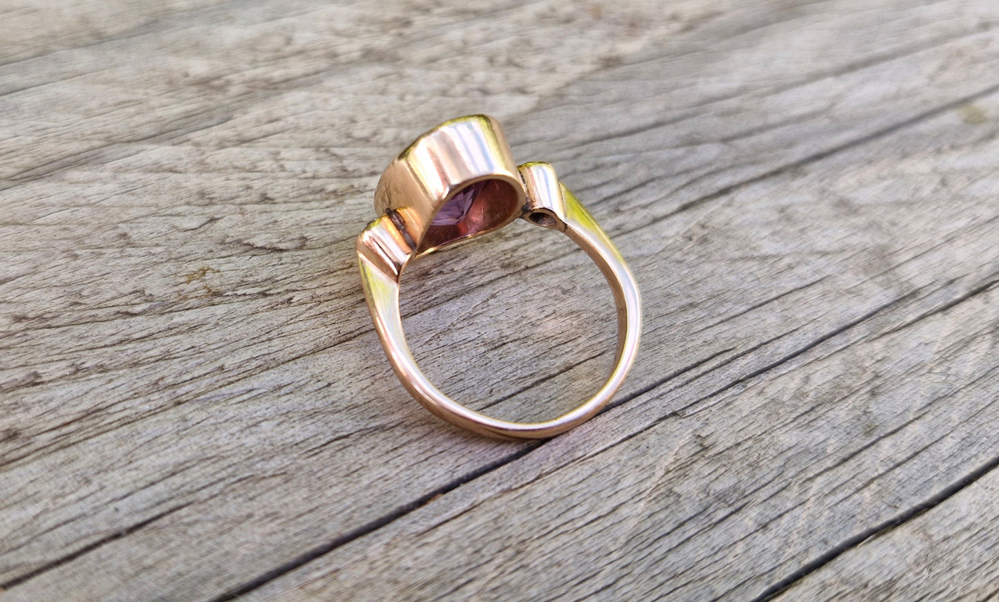 Fabulous 14ct Gold, Natural Amethyst and Diamond Ring - Size L 1/2