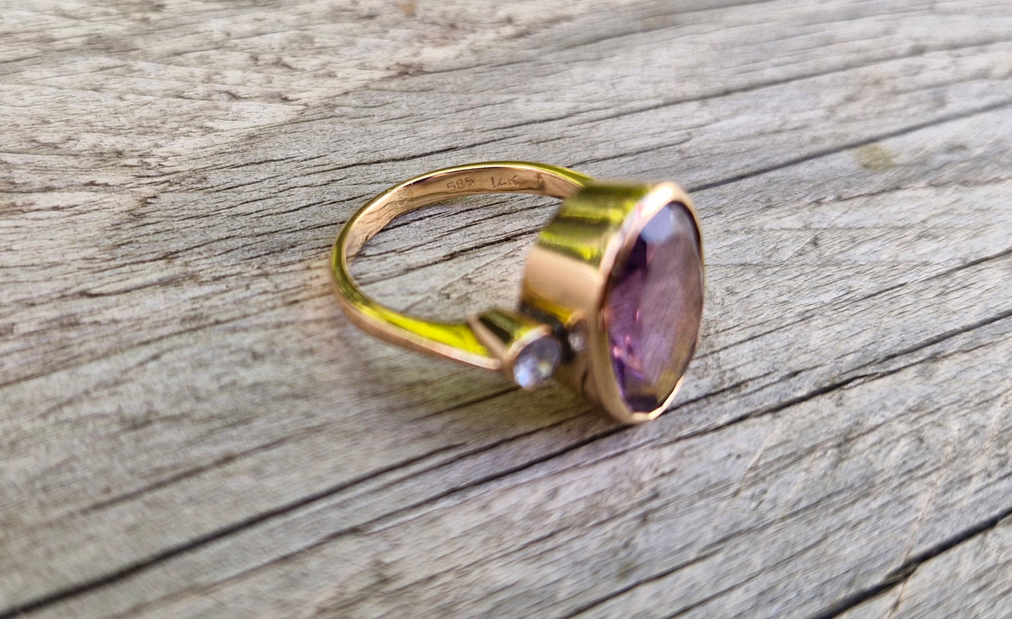 Fabulous 14ct Gold, Natural Amethyst and Diamond Ring - Size L 1/2