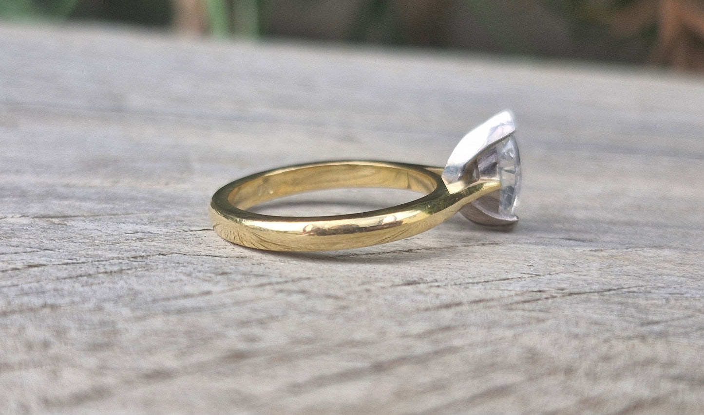 Valuation $10,990 - 1.02ct Marquise Diamond Ring, 18ct Gold - Size M 1/2