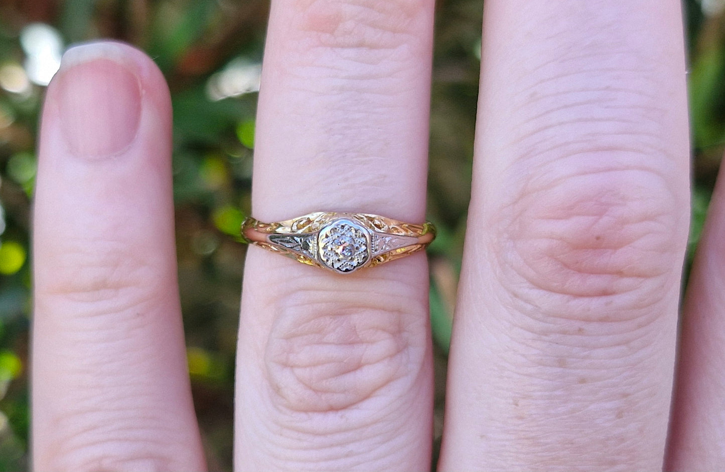 18ct Gold & Platinum, Vintage Diamond Ring - Size K *Scrap Price*