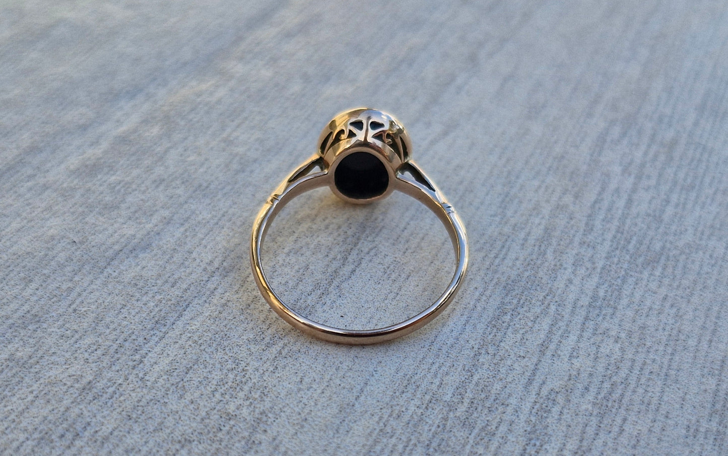 1910-1930 Australian History - Antique Bloodstone Ring in 9ct Rosy Gold - Size O 1/2