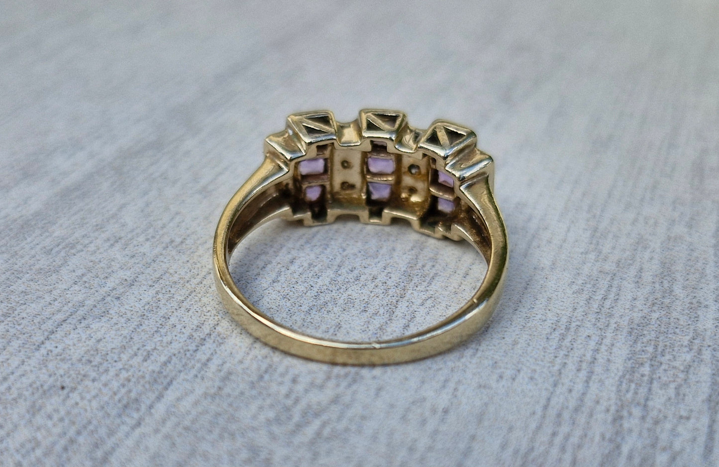 10ct Vintage Gold Ring, Amethyst and Diamonds - Size O