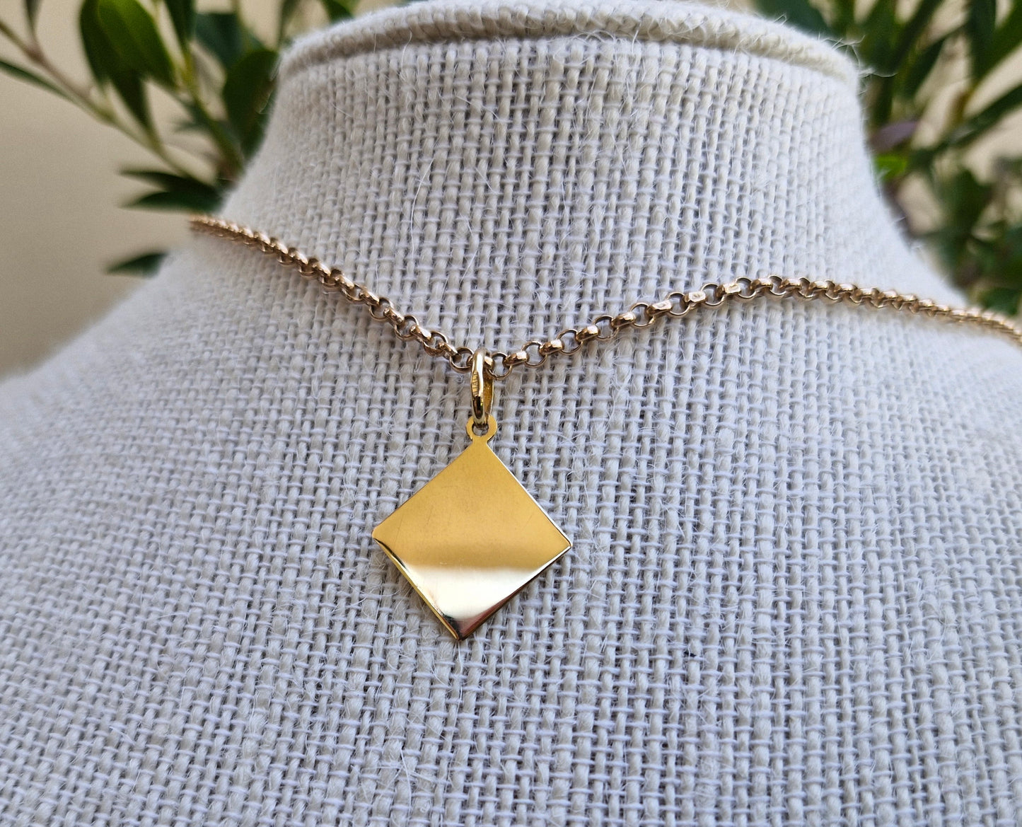 Modern 9ct Gold Square Pendant - Ready for Engraving *Priced at Scrap*