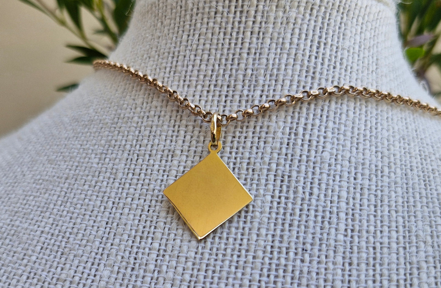 Modern 9ct Gold Square Pendant - Ready for Engraving *Priced at Scrap*