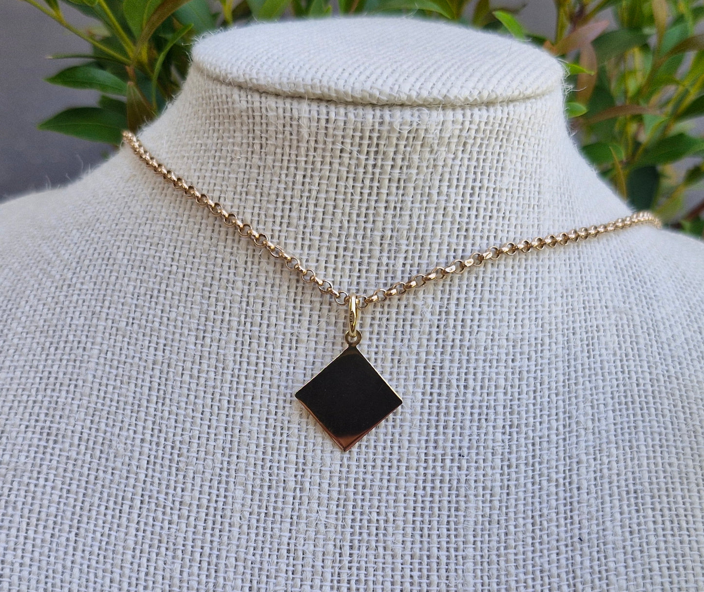 Modern 9ct Gold Square Pendant - Ready for Engraving *Priced at Scrap*