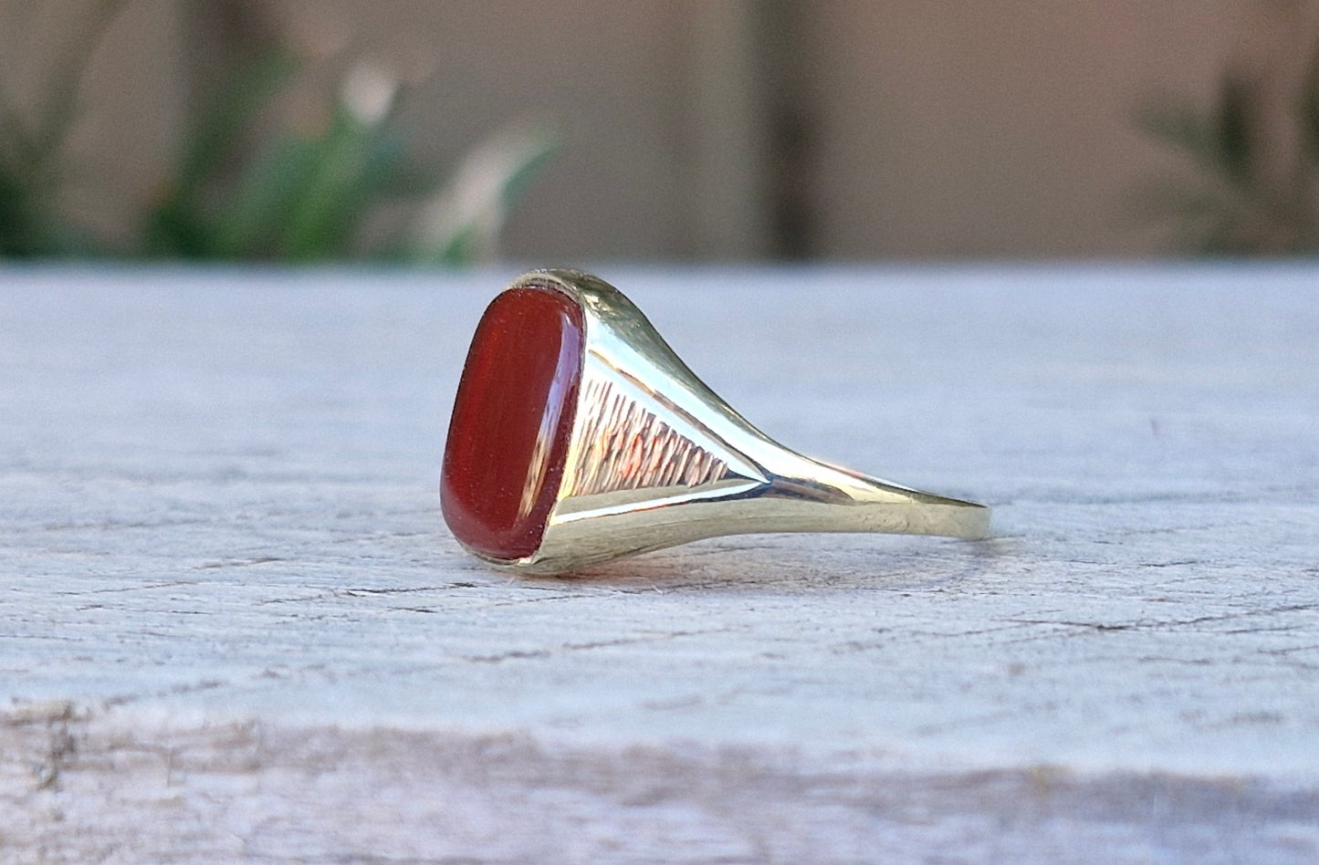 9ct Gold Vintage Carnelian Signet Ring - Size V