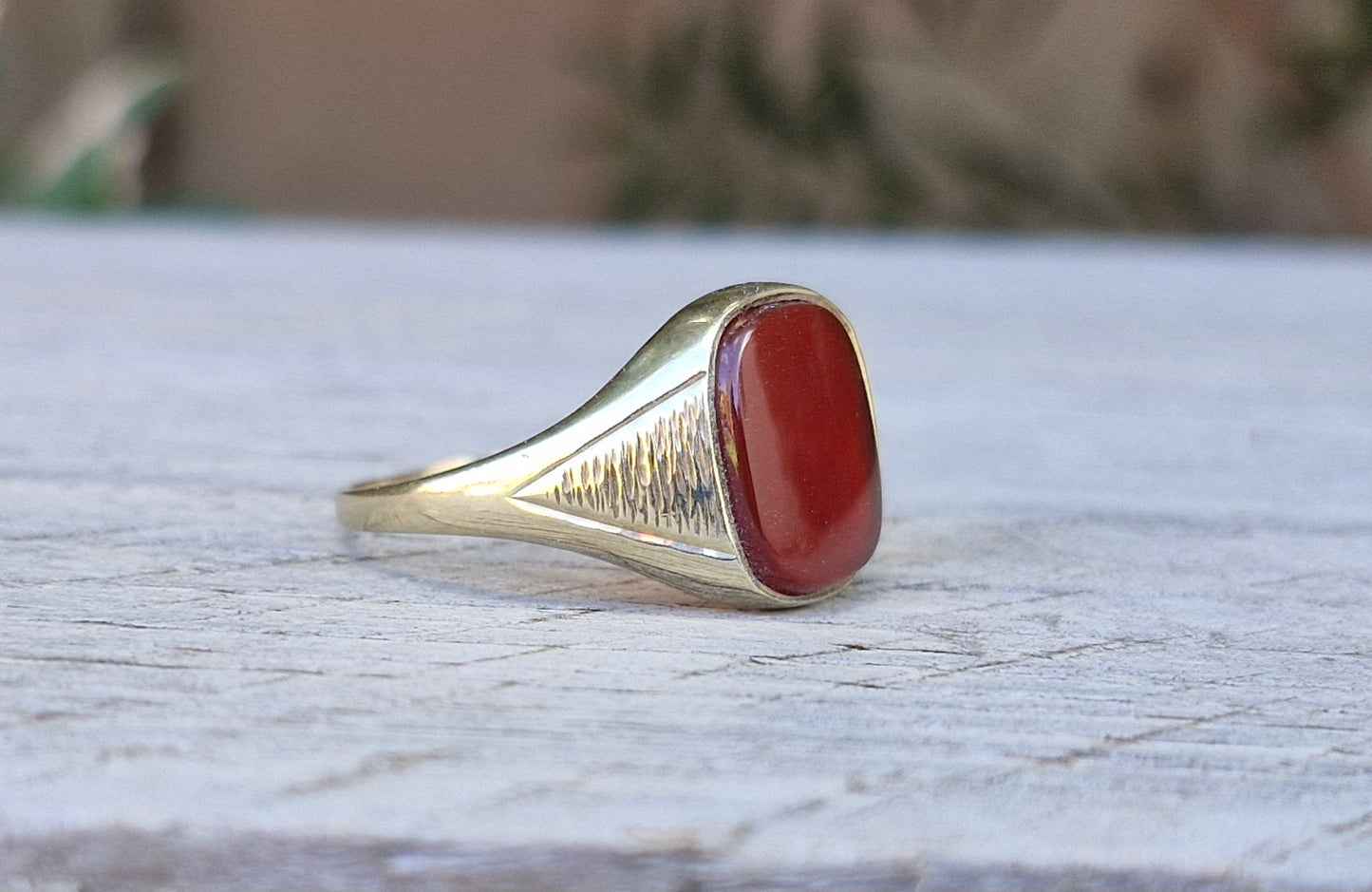 9ct Gold Vintage Carnelian Signet Ring - Size V