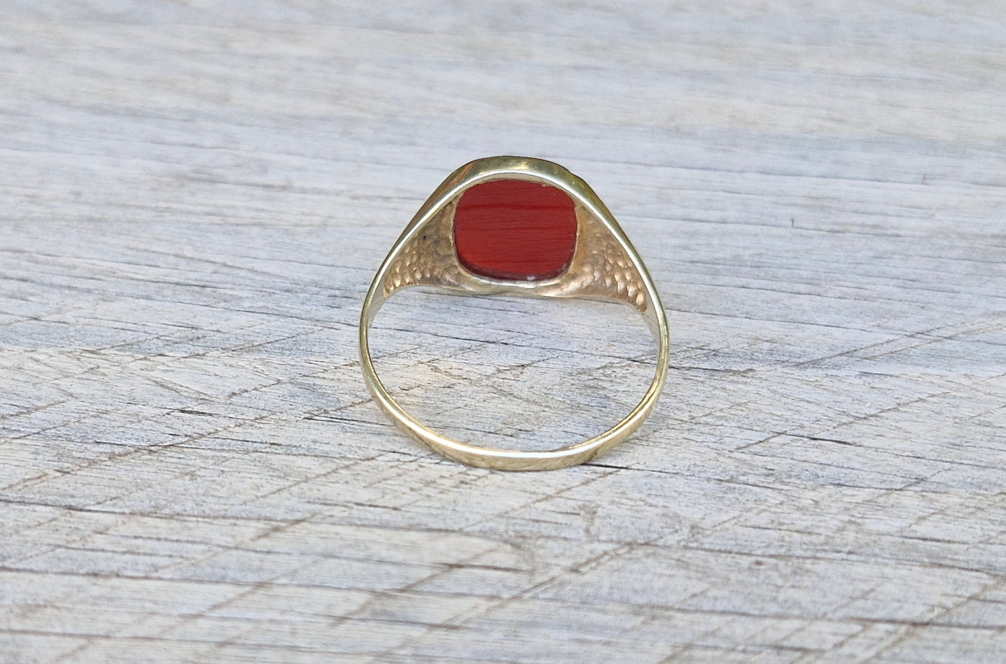 9ct Gold Vintage Carnelian Signet Ring - Size V