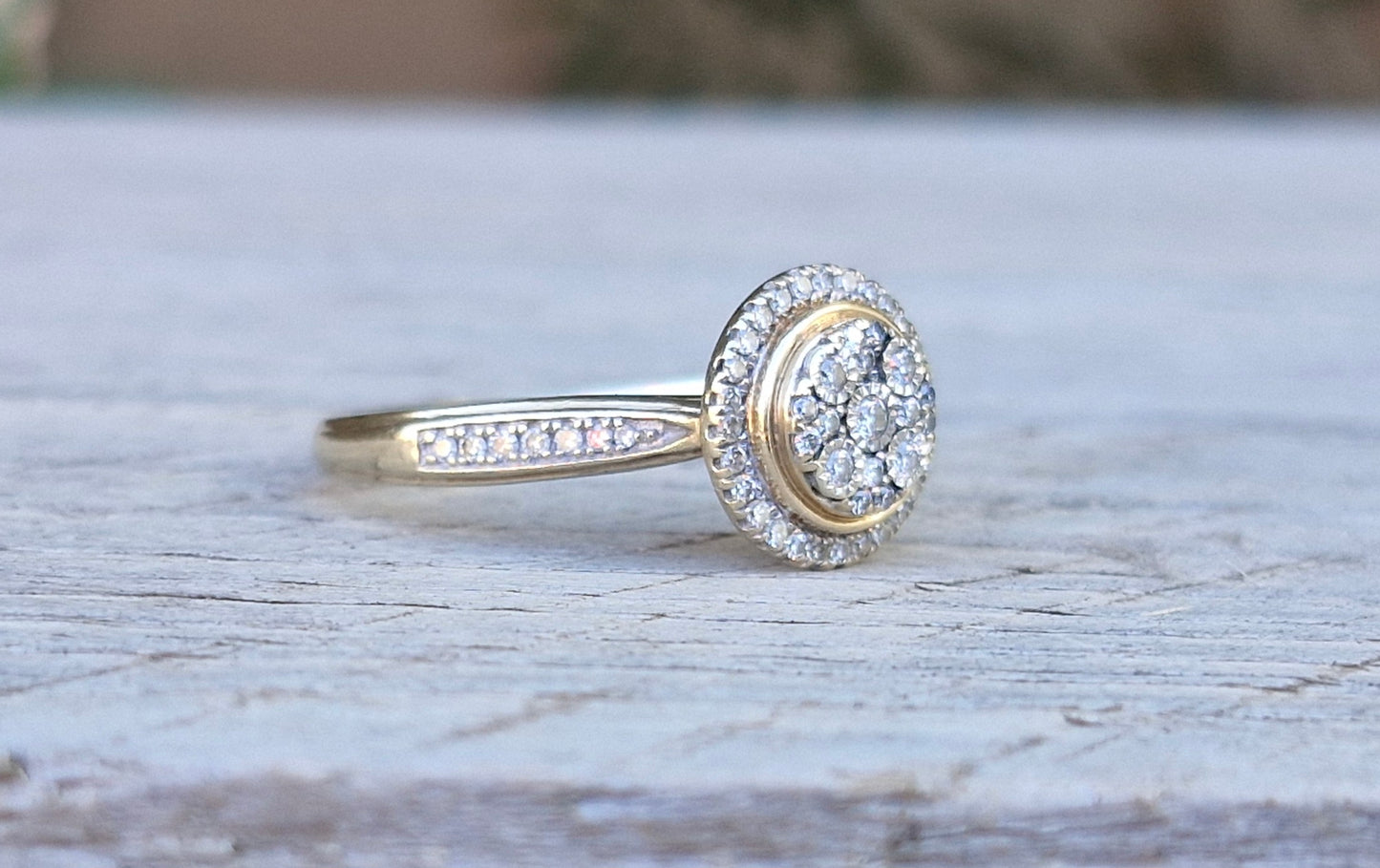 9ct Gold Diamond Ring - Size O 1/2
