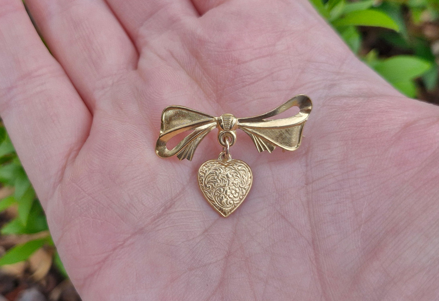 Beautiful 9ct Yellow Gold Vintage Brooch - Conversion Options