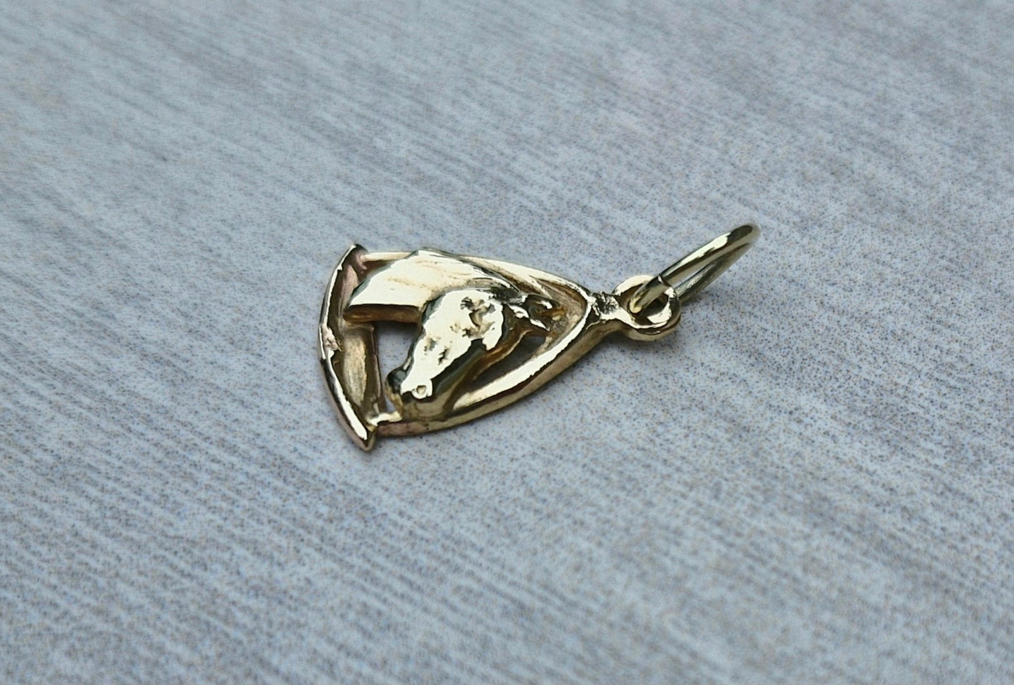 Equestrian Themed, 9ct Gold Vintage Horse Pendant or Charm