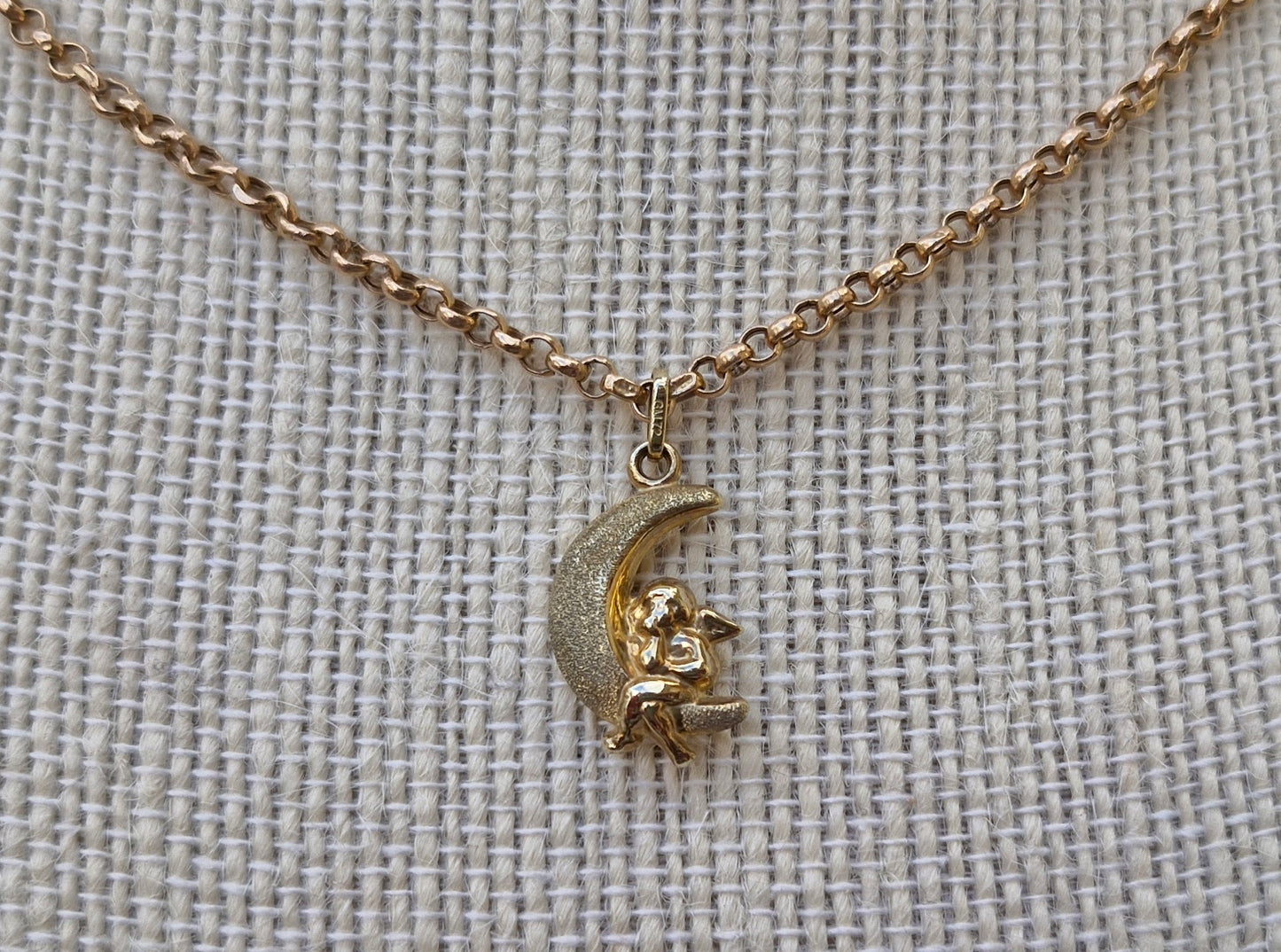 9ct Gold 3D Cherub & Moon Pendant or Charm