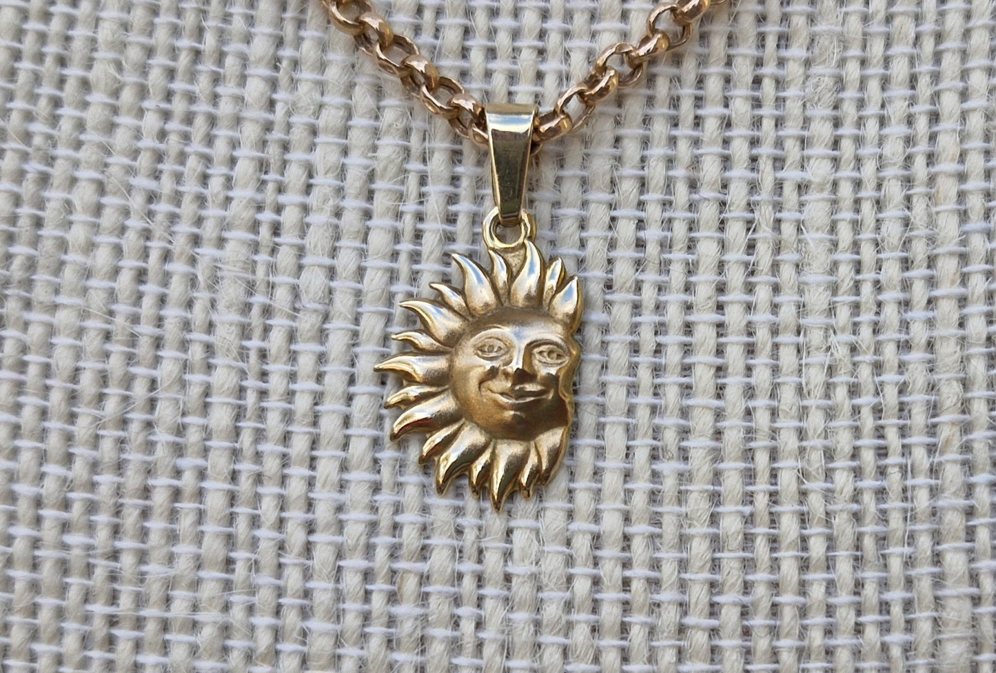 9ct Gold Sun Charm or Pendant - Germany