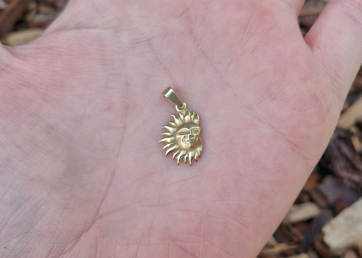 9ct Gold Sun Charm or Pendant - Germany