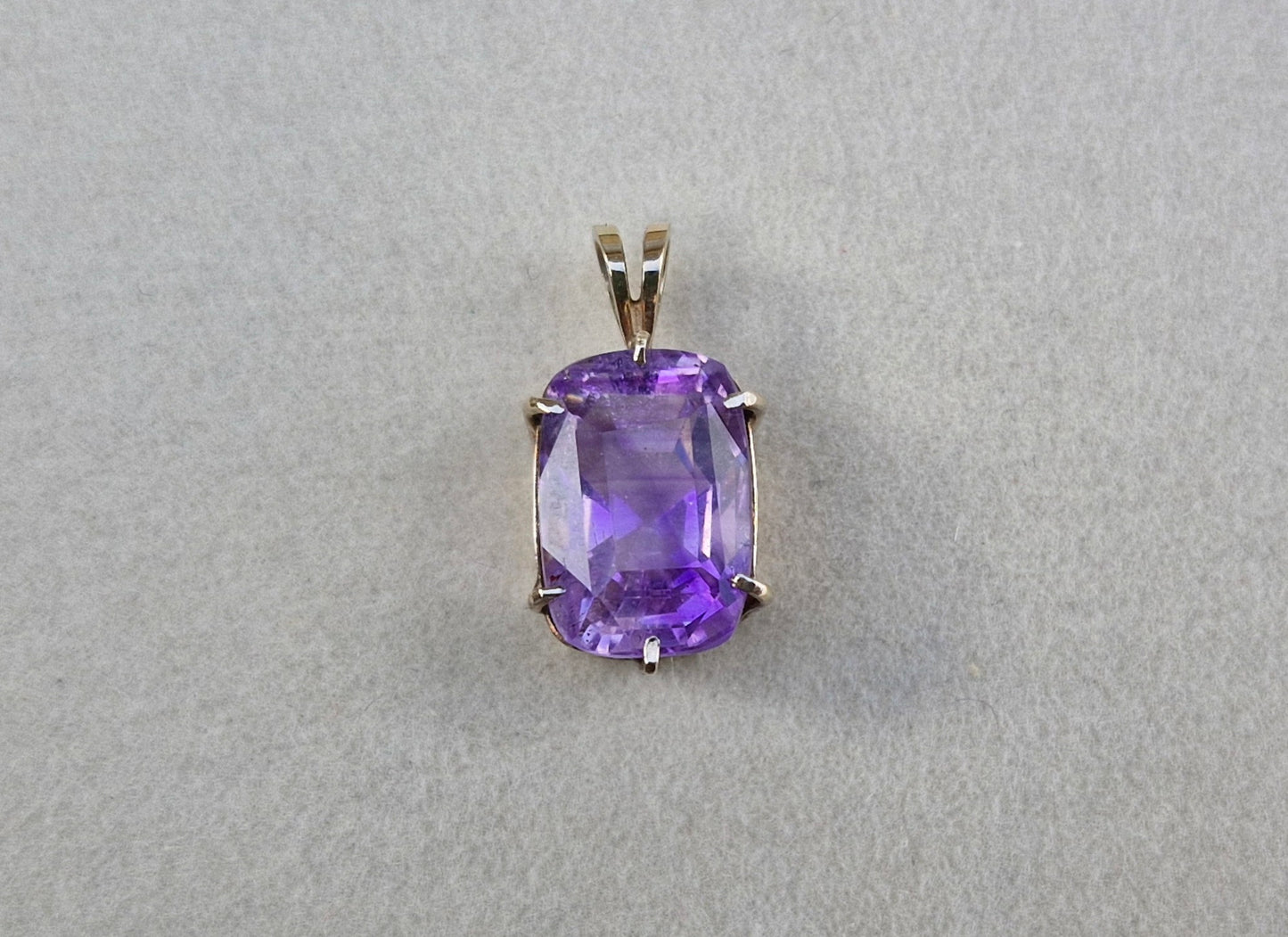 Natural Amethyst Pendant in 9ct Yellow Gold