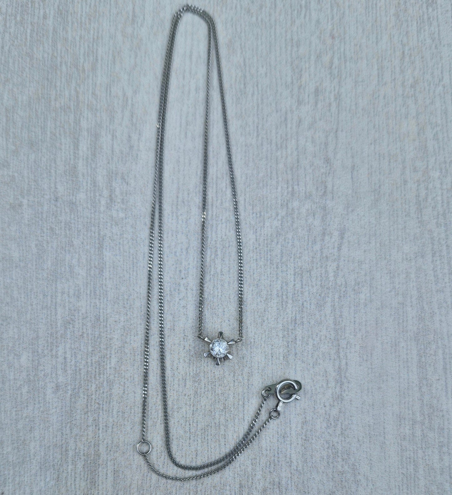 Platinum and 0.20ct Diamond Necklace - 41cms