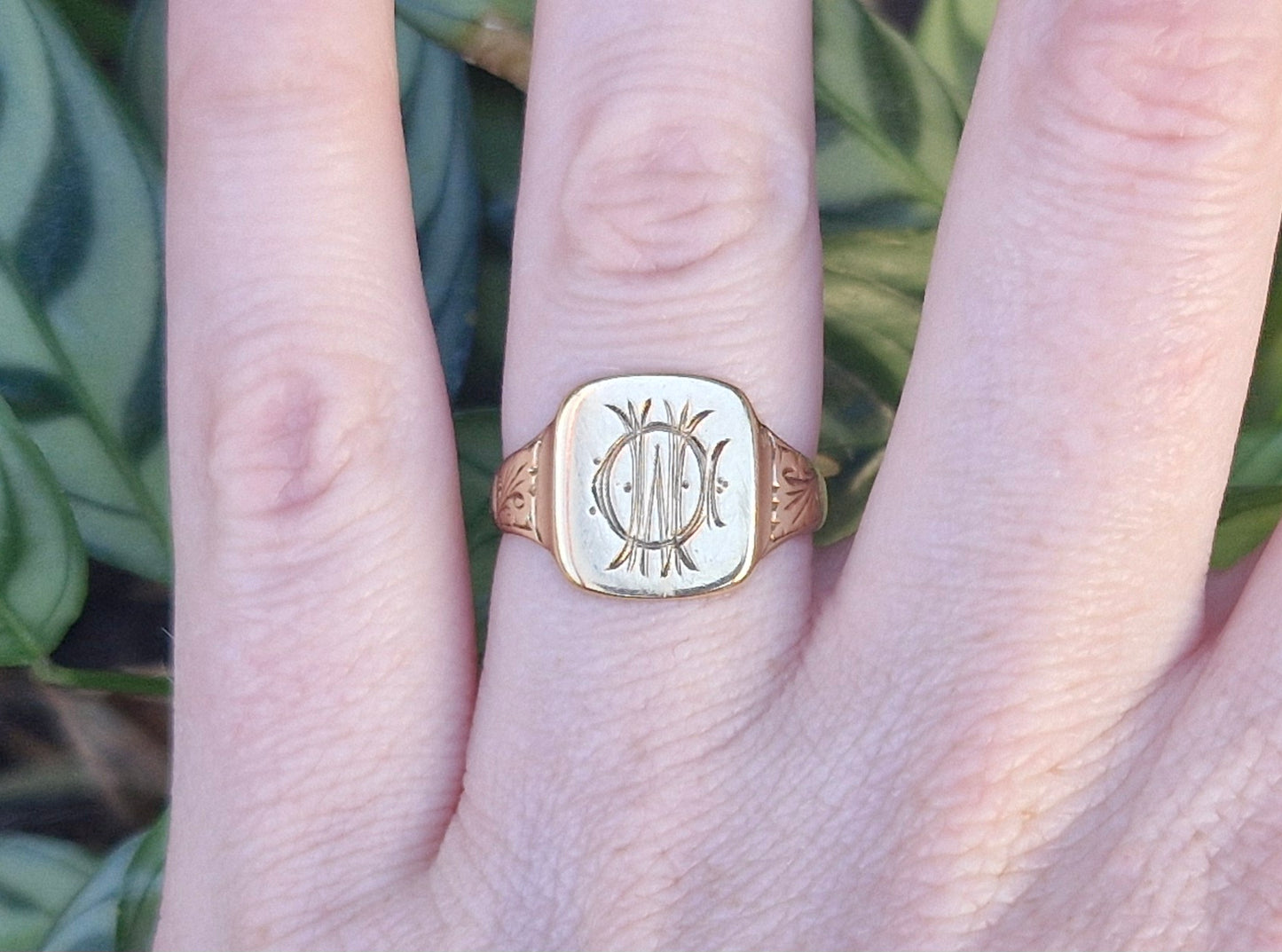 Vintage 9ct Gold Signet Monogram Ring - Size Q 1/2