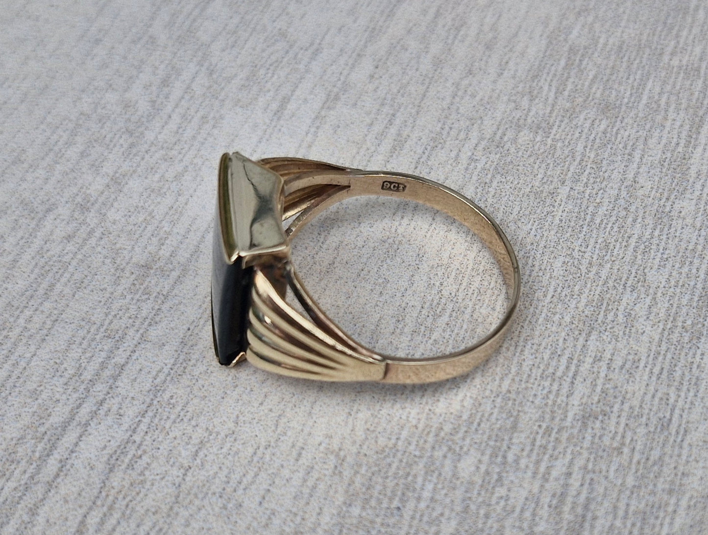 9ct Gold Vintage Men's Onyx Ring - Size V