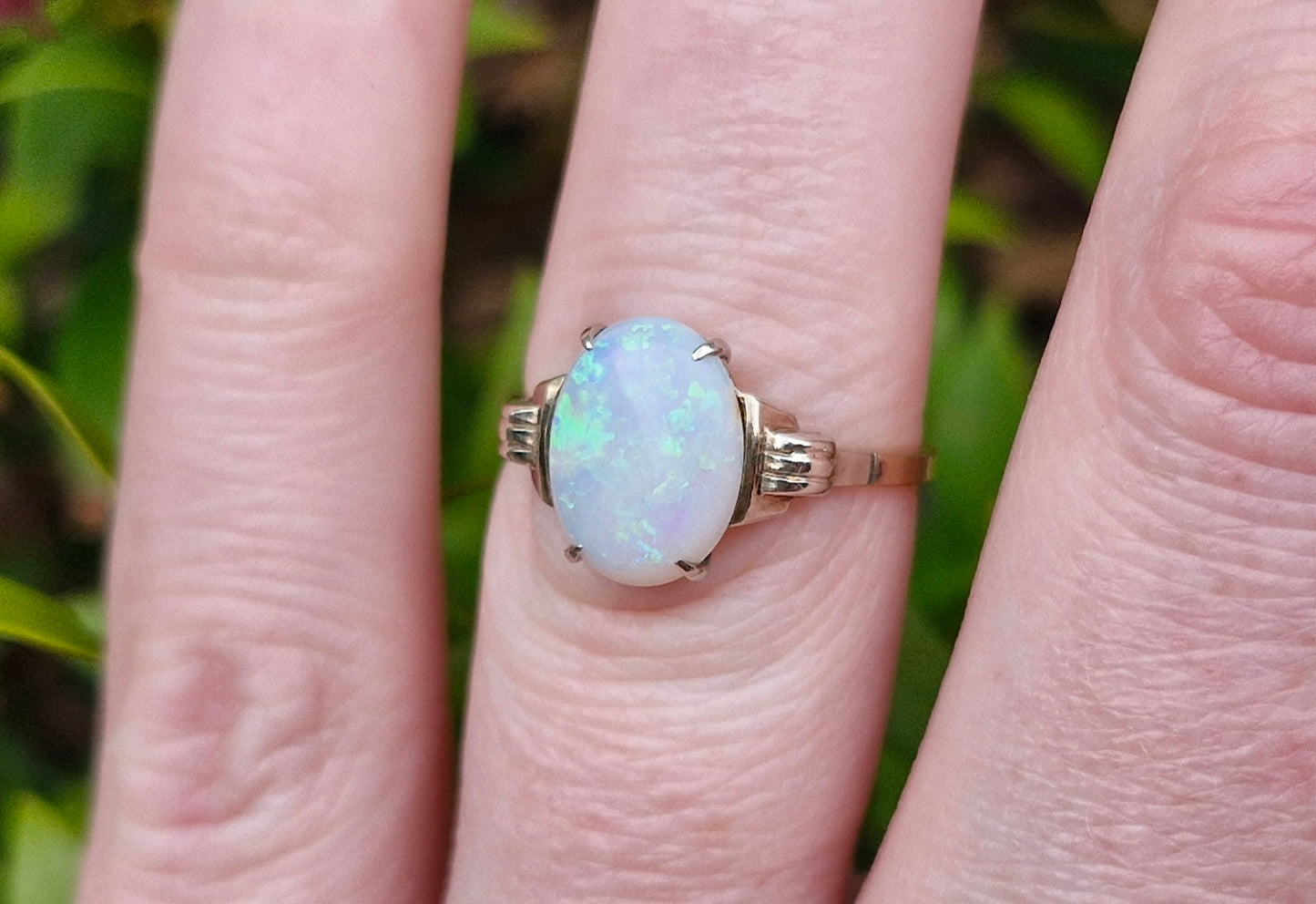 9ct Vintage Opal Ring - Size N
