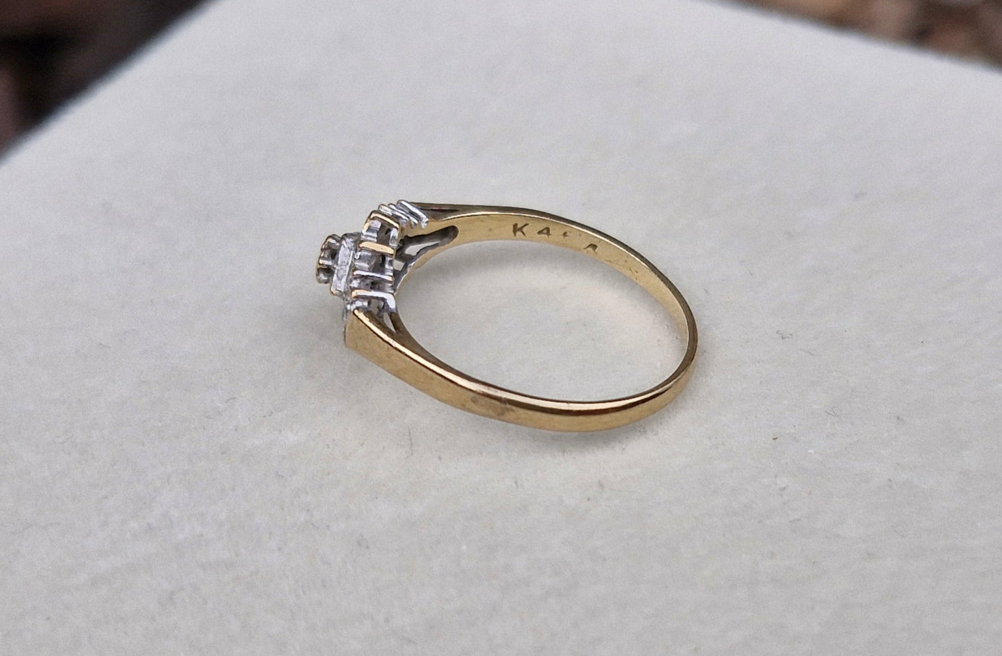 9ct Gold Diamond Ring - Size O *Scrap Price*