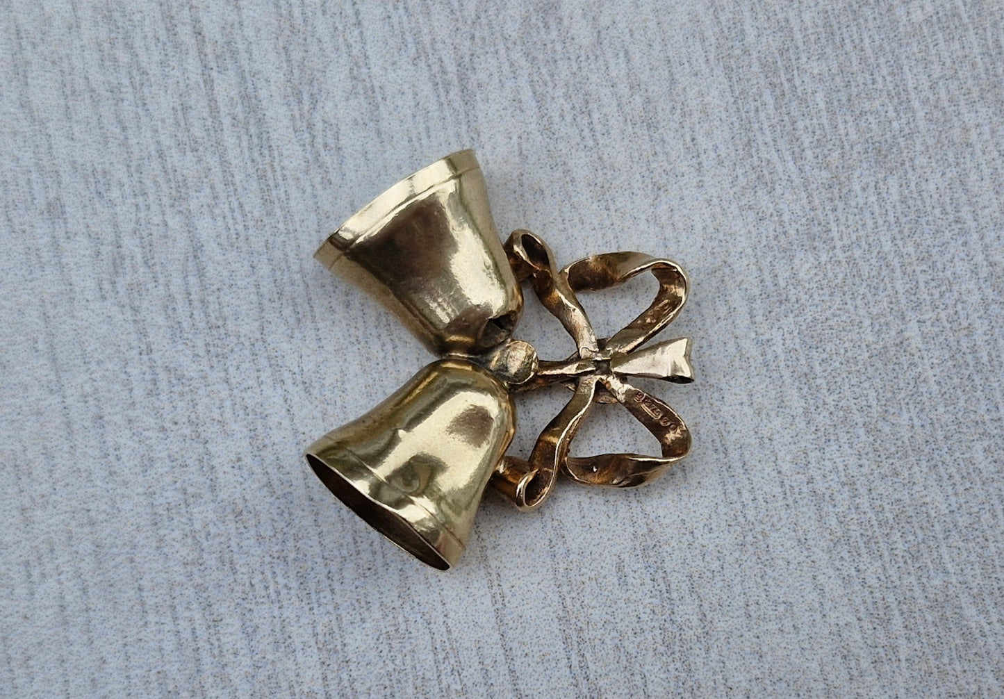 9ct Gold Vintage Bells Charm or pendant *Scrap Price*