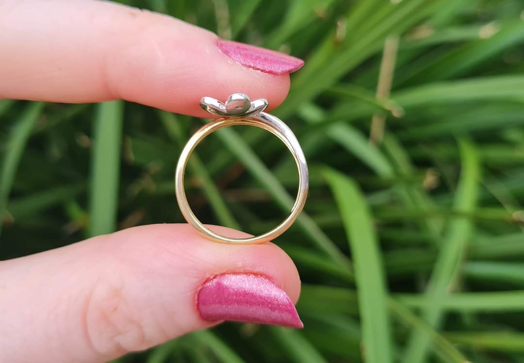 Two-tone 9ct Gold Ring, Diamond Studded Petals - Size O 1/2