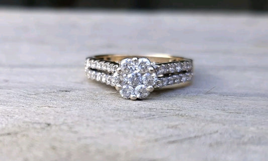 10ct Gold Diamond Ring - Size M