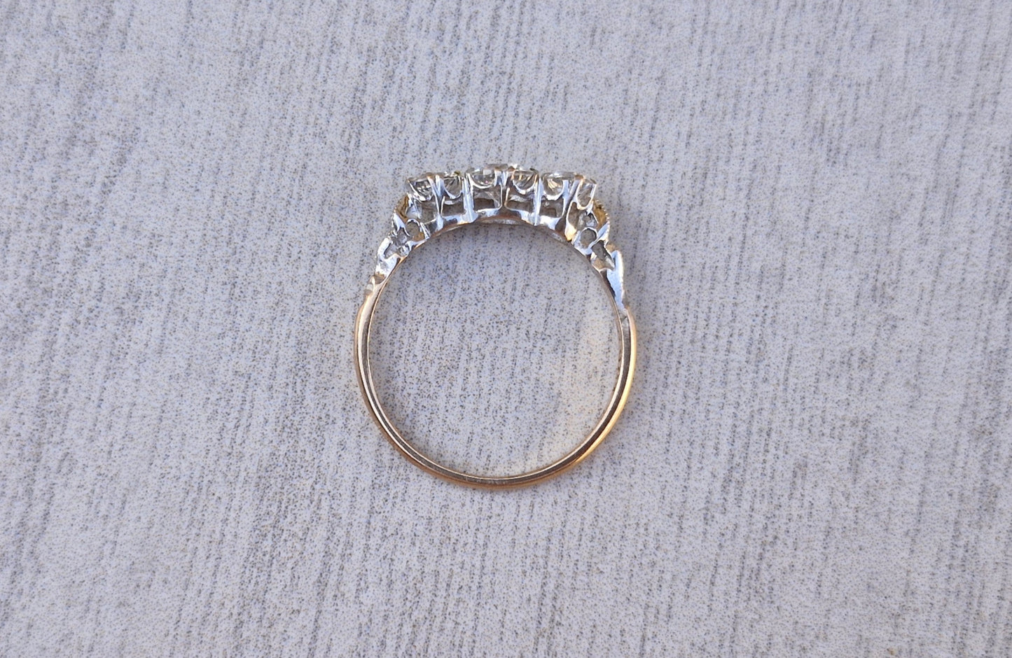 Vintage Trilogy Ring: Past, Present, Future - 9ct Gold, Size O 1/2