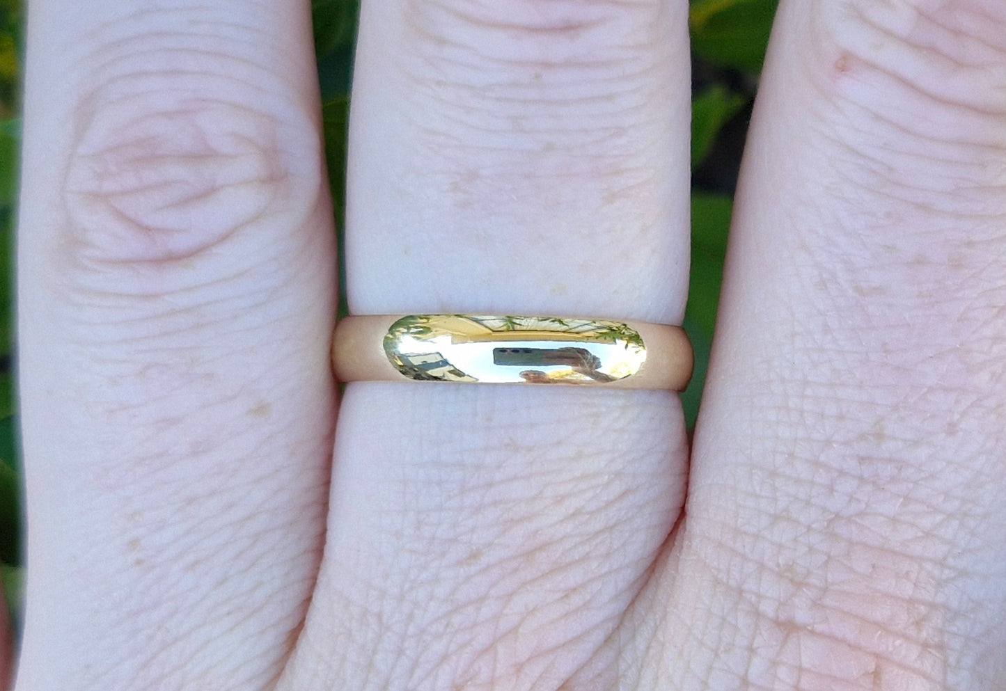 9ct Yellow Gold Band - Size U 1/2