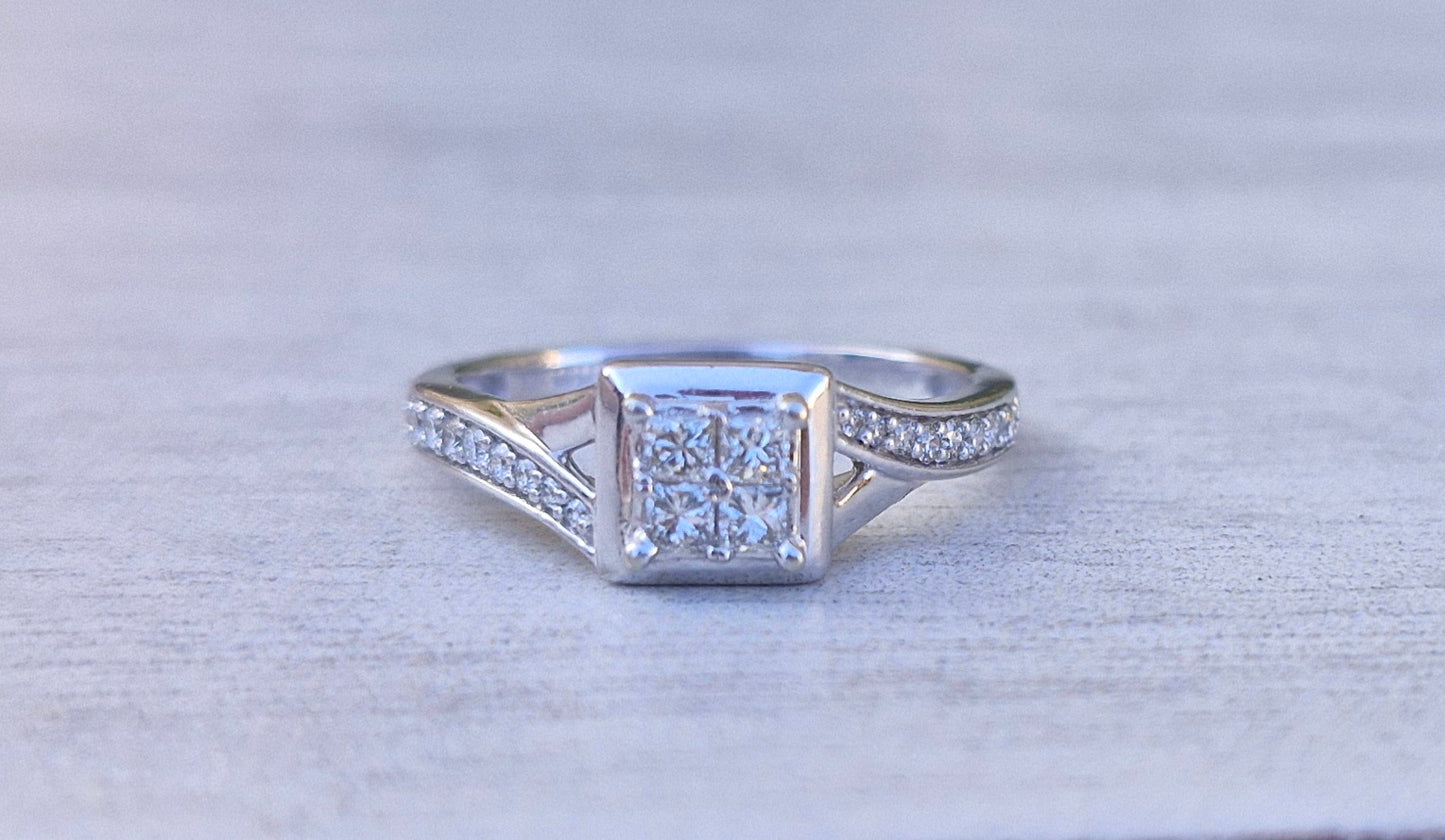 10ct White Gold Ring with 0.33cts Diamonds, Michael Hill Jewellers  - Size O 1/2