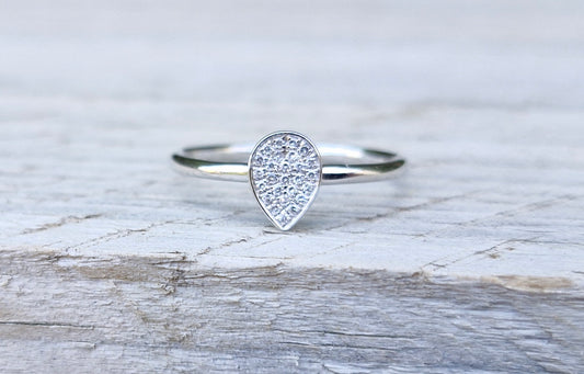 9ct White Gold Diamond Tear Drop Ring - Size N 1/2 - *Scrap Price*