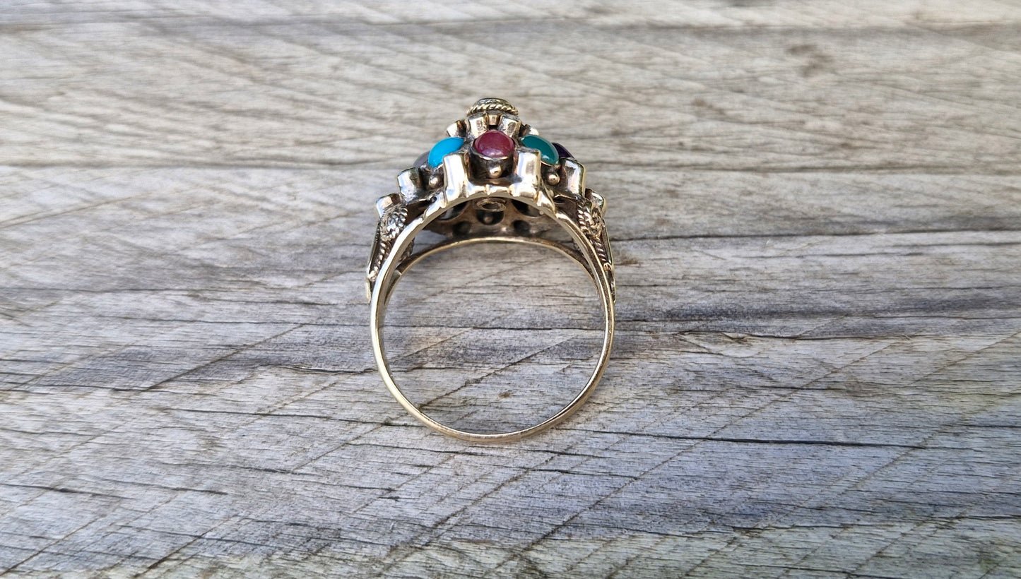 10ct Gold Vintage Thai Harem Ring - Size O 1/2